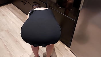 Amateur Housewife Gets Her Tight Asshole Stretched While Cleaning The Closet, Moaning As She Takes Every Inch