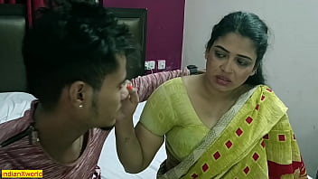 Desi Bhabhi Gets Her Tv Fixed And Her Holes Filled By The Repairman In Her Bedroom