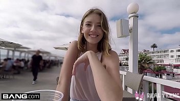 Naughty Young Girls – Public Pussy Play From A Teen’s View