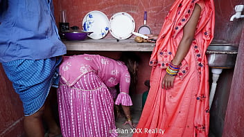 Indian Stepmom’s Spicy Kitchen Encounter