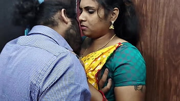 Mallu Bhabhi Ki Garmi Aur Padosi Jawaan Ka Nasha