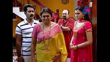 Mallu Cini Serial Sensation Chitra Shenoy’s Alluring Appeal