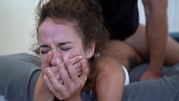 She Expected A Simple Photo Session, But His Massive Cock Wrecked Her Tight 18-year-old Geisha Body.