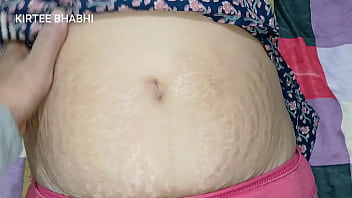 बेटे के हाथों से उत्तेजित होकर मैंने उससे चुदवा ली
