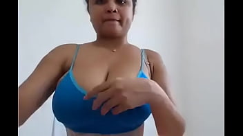 Mallu Aunty Gets Nasty On Web Cam