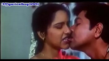 Vintage Mallu Reshma’s Alluring Curves