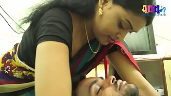 Sultry Indian Housewife’s Forbidden Tech Tryst With A Software Engineer