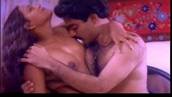 Malayalam B-grade Starlet’s Steamy Nude Shower Scene