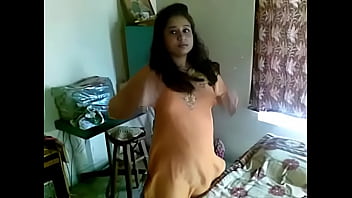 Sizzling Indian Bhabhi Gets Nasty With Her Office Colleague In Bed