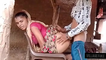 Desi Bhabhi Takes It Deep In The Ass