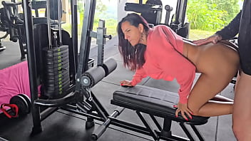 Pounding That Hot Brunette Kel Macettare In The Condo Gym