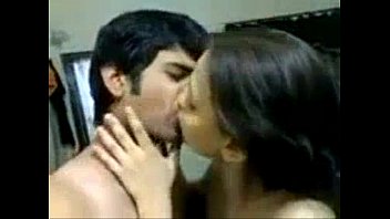 Sonia Bhabhi’s Lustful Indian Kisses With Sunny