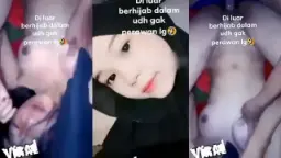 Sizzling Schoolgirl Anggun Yunita Putri Goes Viral