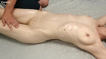 Sensual Oil Massage Leads To Double Pleasure For Gorgeous Girl