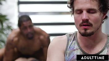 Jane Wilde Gets A Stealthy Classroom Fuck From Her Well-hung Yoga Teacher