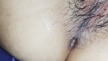 Filipina Girlfriend’s Finale: Intimate Pussy Licking Close-up