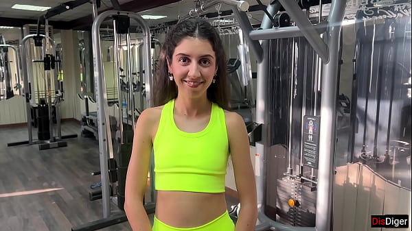 Gym Trainer Pumps Katty Full Of New Moves On The Workout Floor