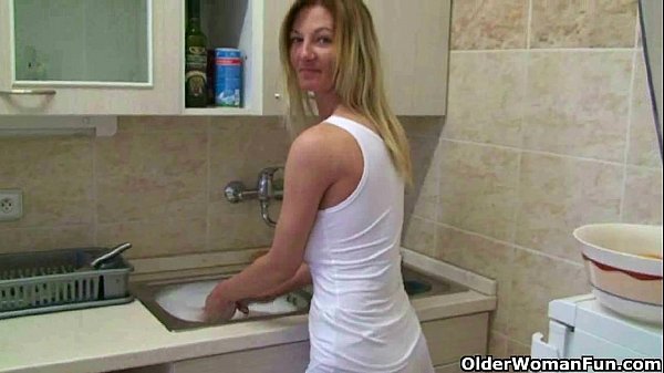 Homemade Solo Pleasure Clips From Mom