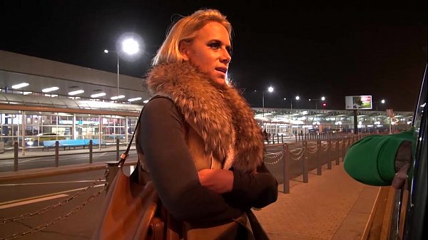 Voluptuous Mature Babe Airport Pickup And Intense Van Fuck With Mea Melone
