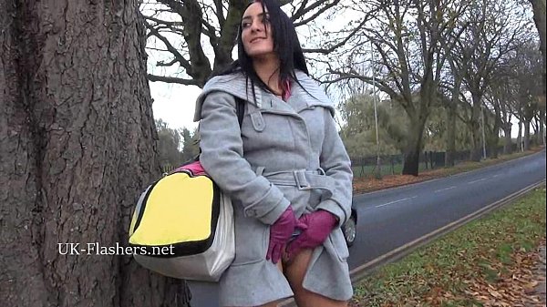 Chloe Lovette’s Risky Public Flashing: Naughty Exhibitionists Exposed