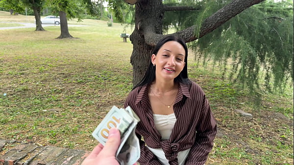 Street Stranger Seduction: Public Oral And Risky Outdoor Sex