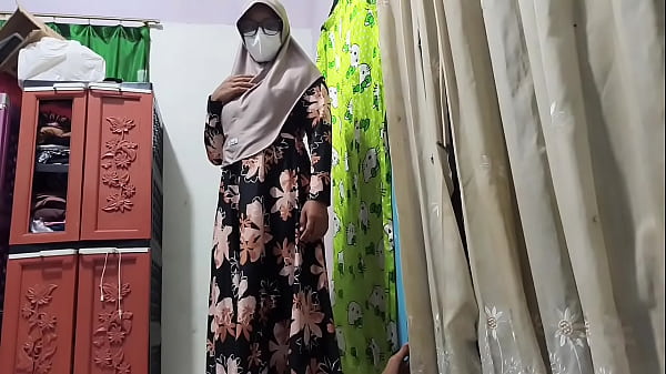 Guru Lihat Murid Lagi Colok, Langsung Ajak Ngentot.