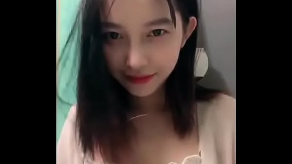 Watch Vietnamese Student From Dam Tac School Showing Off And Selling Her Body
