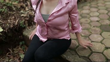 Horny Couple Can’t Wait, Fucking In The Woods, Latest Indonesian Porn