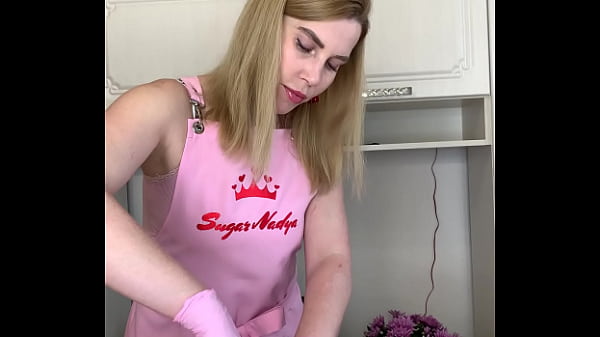Russian Slut Milf Getting That Hairy Cock Waxed Smooth And Ready